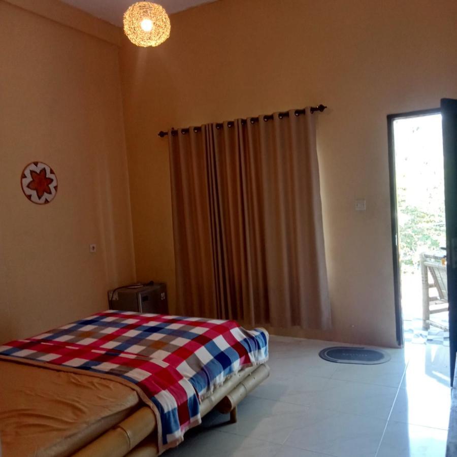 Sunrise Bukit Asam Homestay Kuta  Eksteriør billede